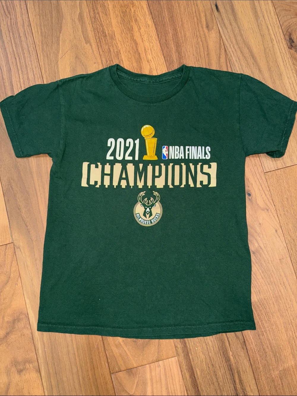 Milwaukee Bucks 2021 Champions Green Kids T-Shirt
